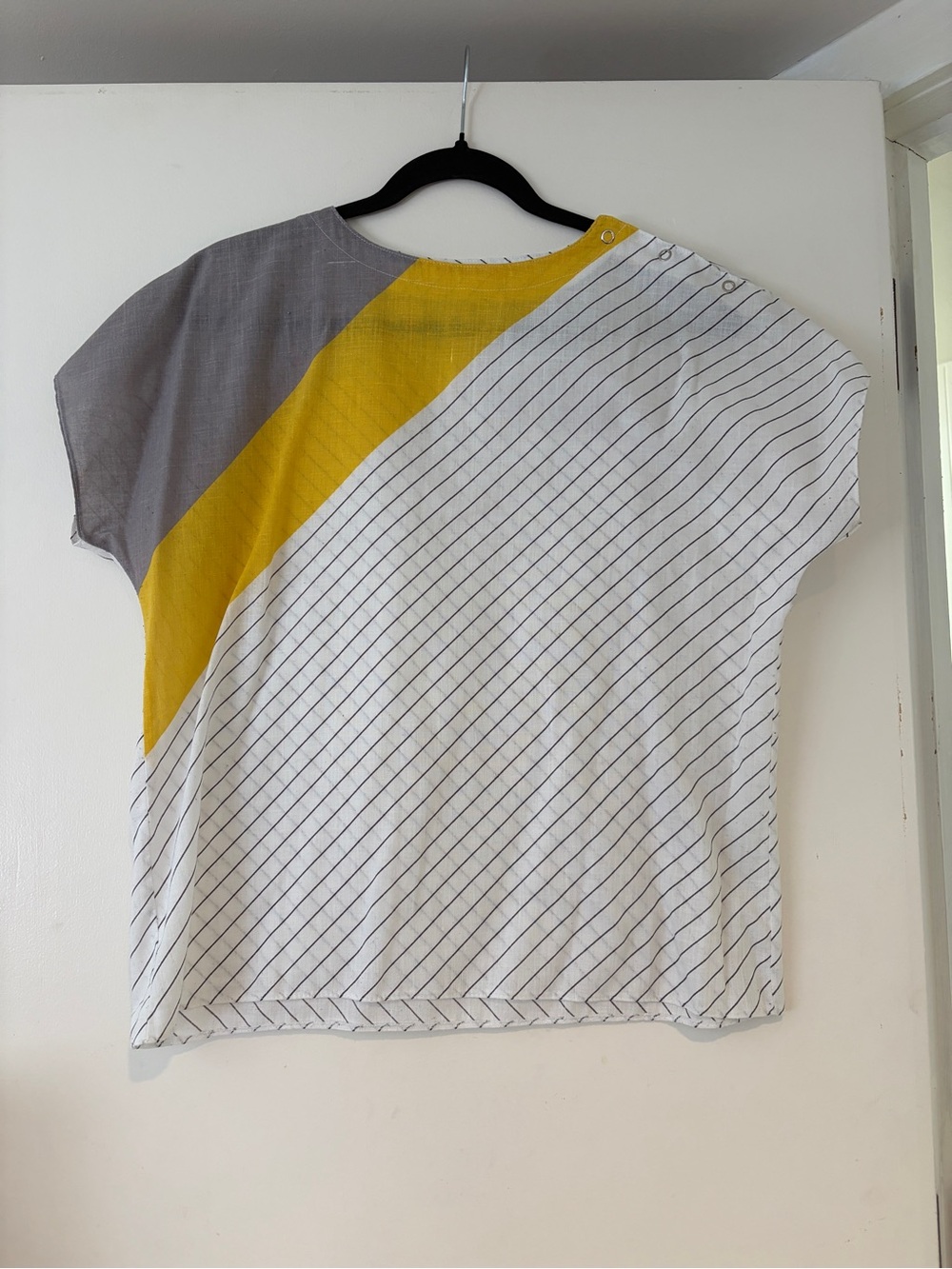 Vintage Striped Diagonal Colorblock Blouse in White, Gray & Yellow